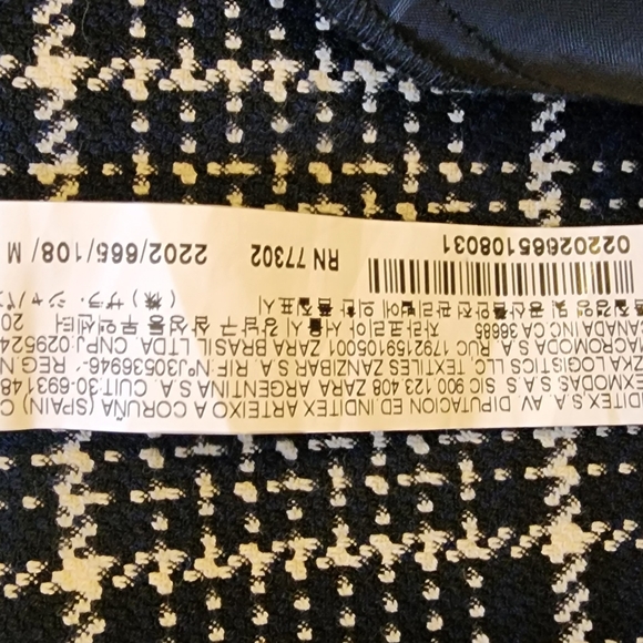 Zara Basic Collection Skirt will full Zipper in front, Pockets, Size Med - Picture 7 of 12